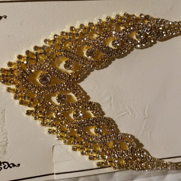 Necklace and Earrings Set - Picture 2 of 5